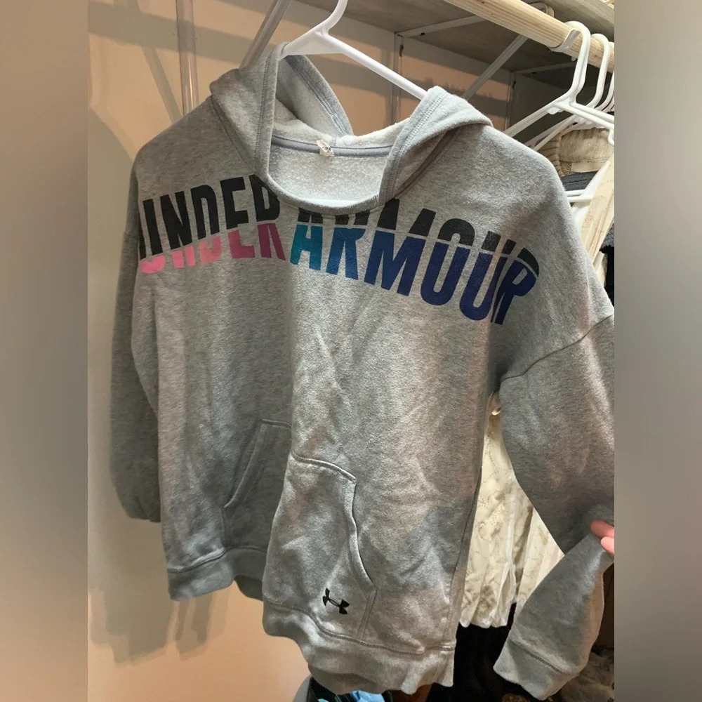 Under Armour YXL Hoodie
